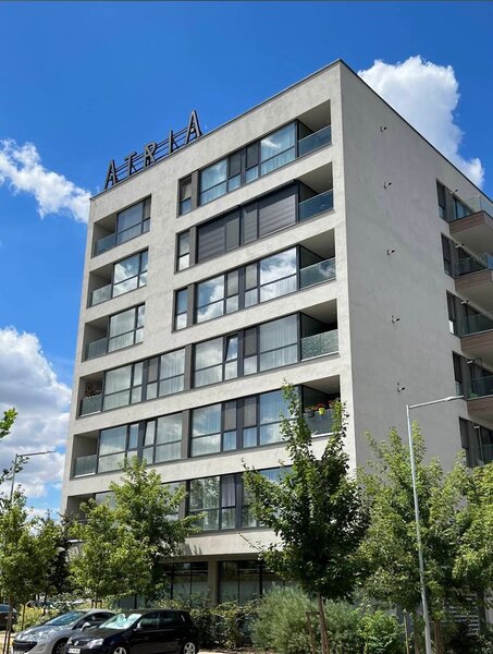 Vand ap 3 camere, complex Atria Urban Resort, se preda la cheie